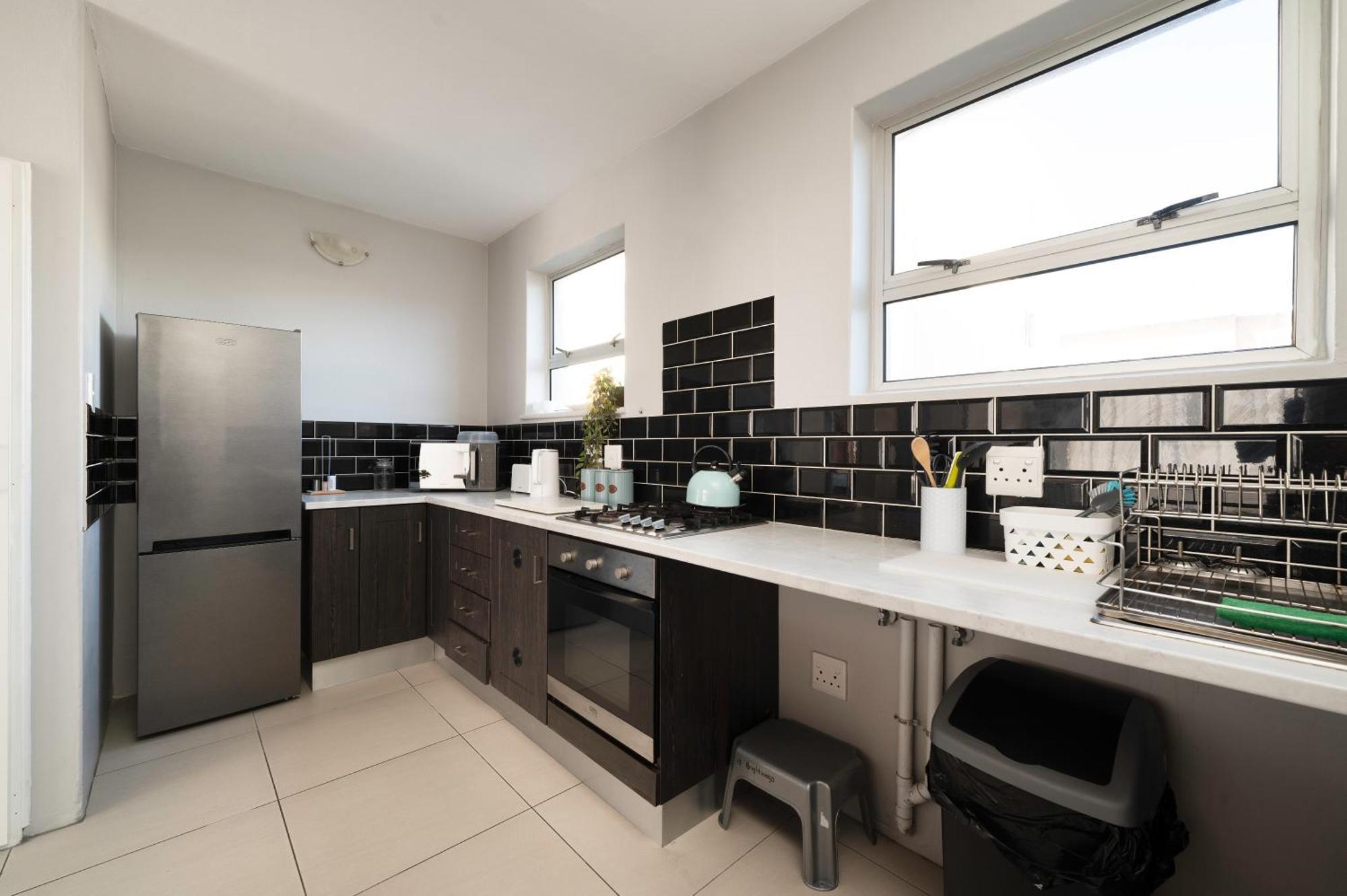 Admirals And Brightways Self Catering Guest house