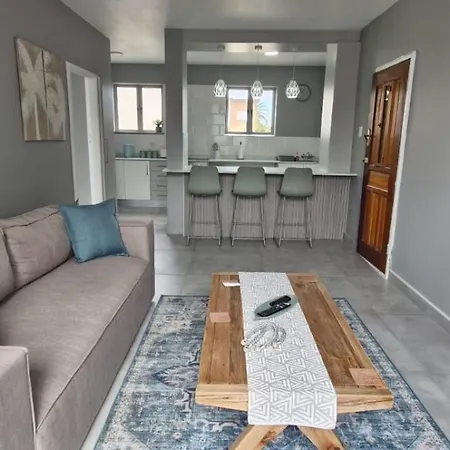 Admirals Lodge Guest House And Brightways Self Catering Apartments Port Elizabeth Room photo