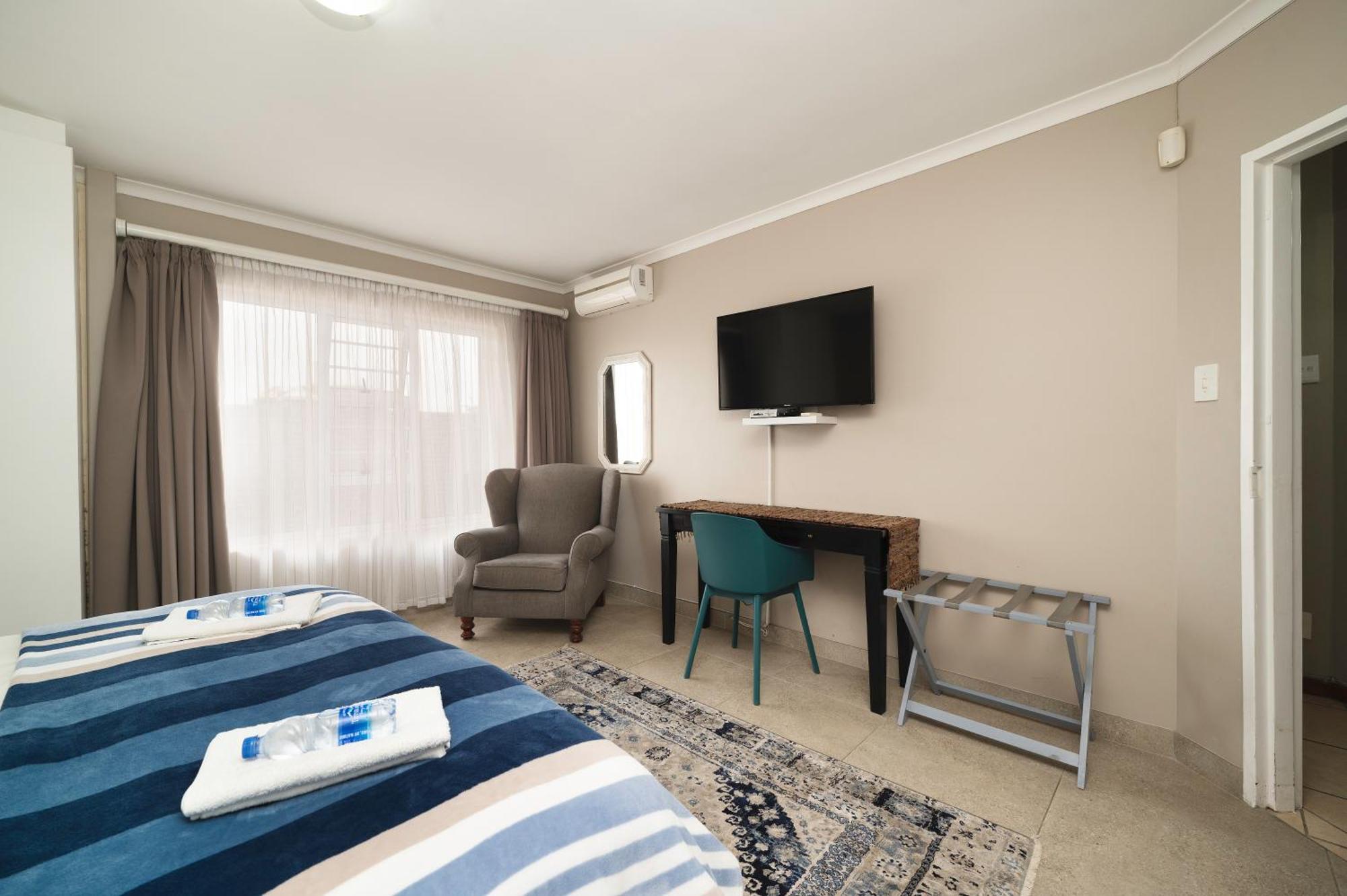 Guest house Admirals And Brightways Self Catering 3*